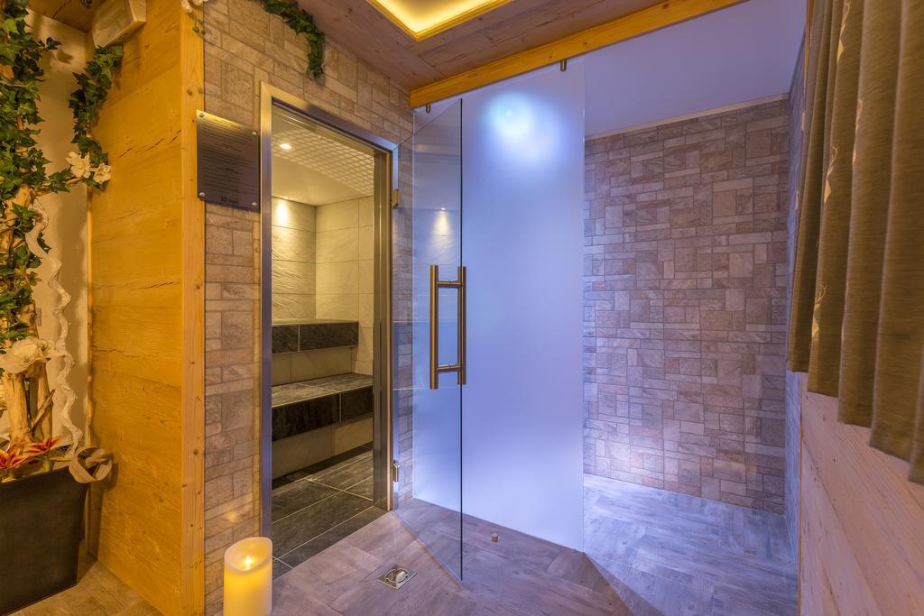 Garnì Prà Fiorì Hotel Campitello di Fassa Ngoại thất bức ảnh