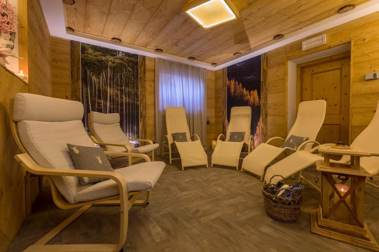 Garnì Prà Fiorì Hotel Campitello di Fassa Ngoại thất bức ảnh